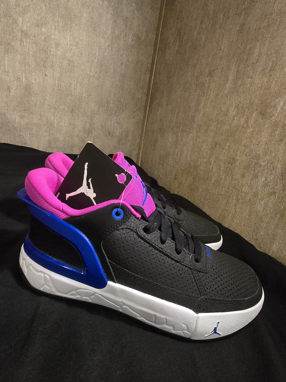 Jordan Day1 EasyOn (GS) Black/Fire Pink/Active Pink/Game Royal Kids size 4.5Y